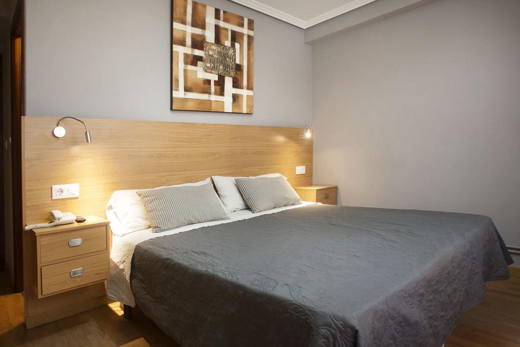 Hostal Crisol La Corogne Extérieur photo